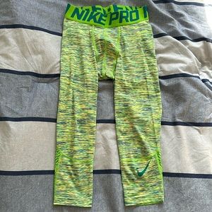Used NikePro green tights
